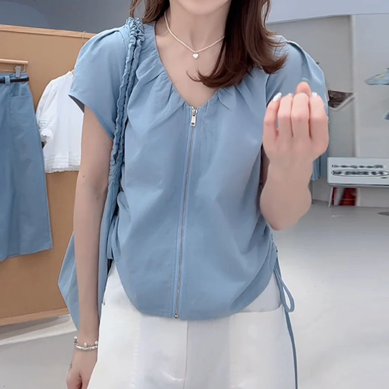 设计感褶皱侧抽绳绑带v领衬衫夏季新款小飞袖透气别致拉链上衣女