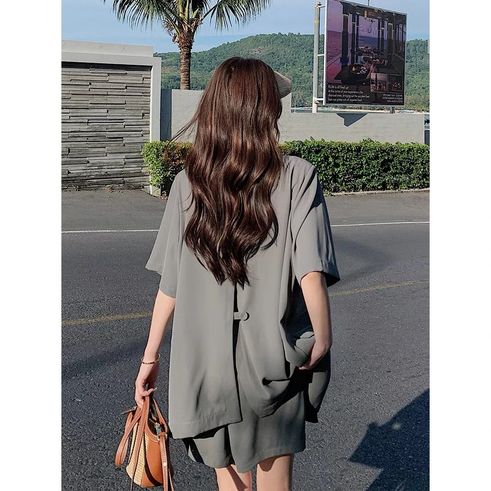灰色西装短裤套装女夏季大码女装高级感时尚休闲小西服上衣两件套