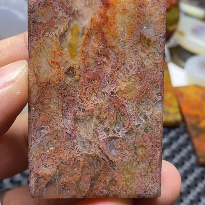 玛瑙/玉髓颈饰未镶嵌人**火