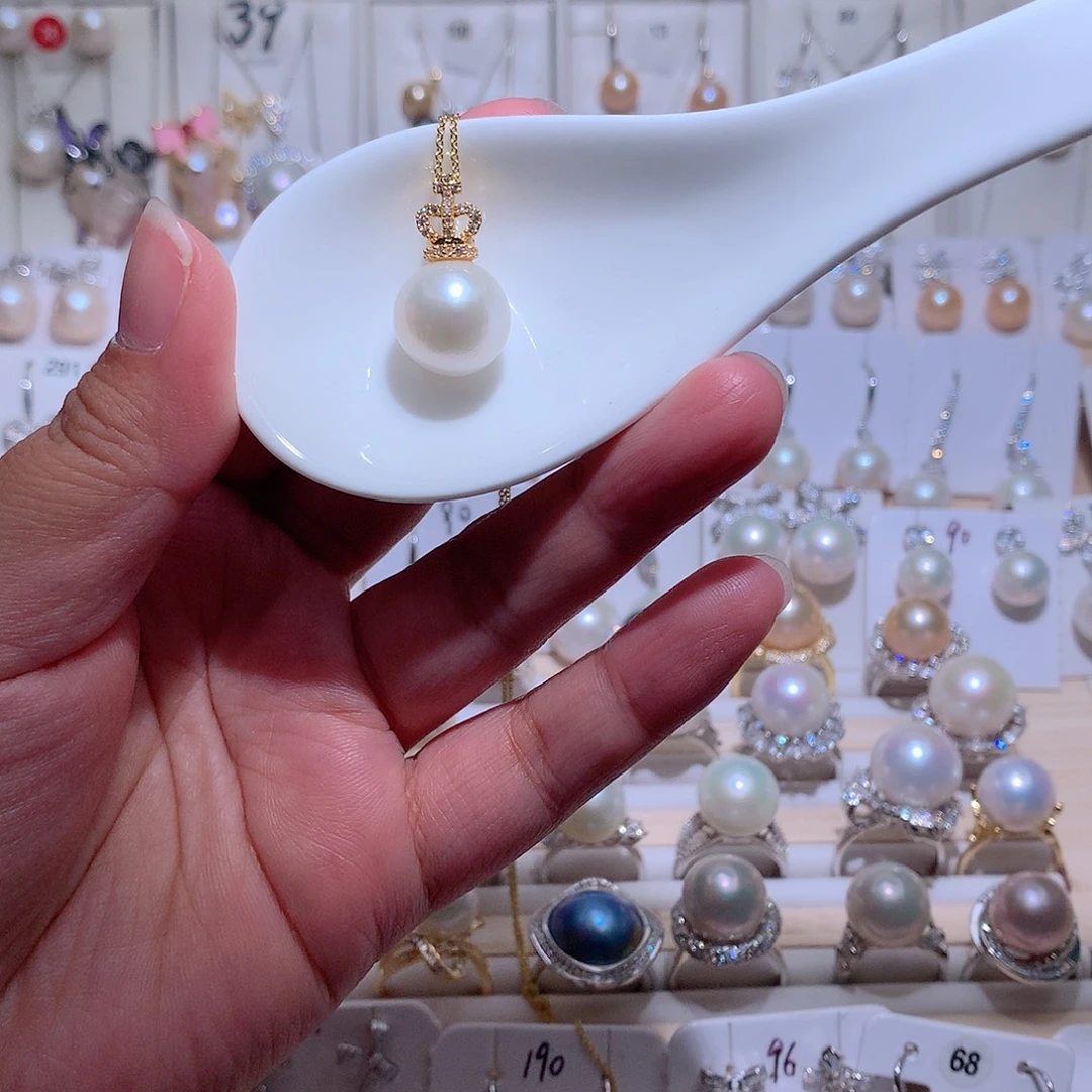 淡水珍珠吊坠(赠链)未镶嵌CC13.4mm