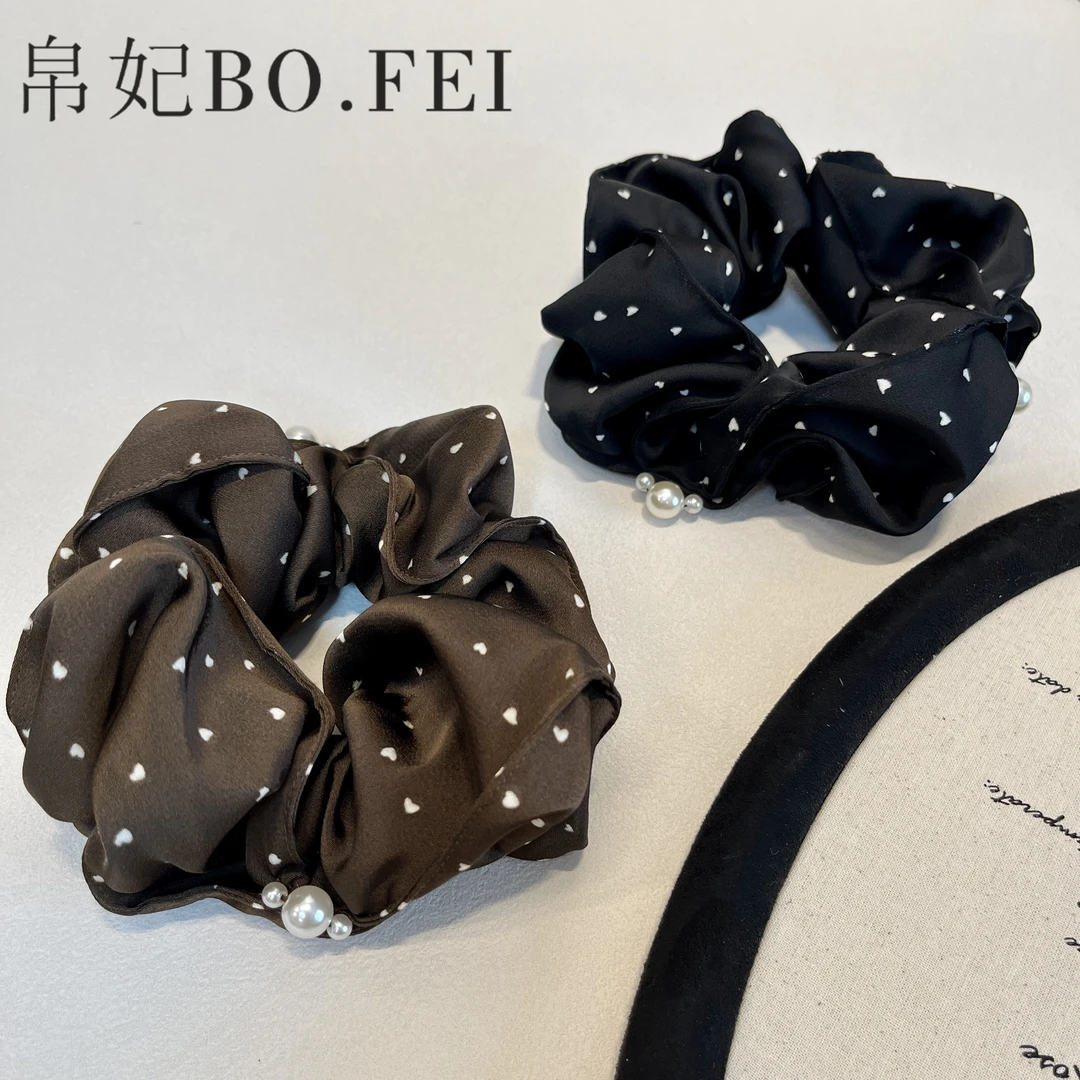 帛妃早秋新款时尚原创高级感缎面大肠发圈头花头绳发绳秋冬穿搭