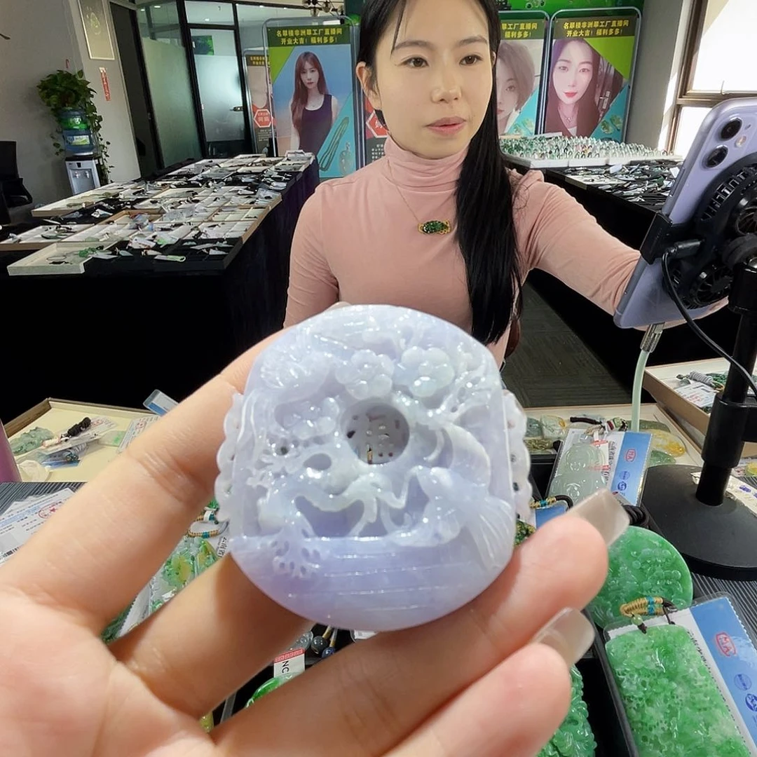 颈饰未镶嵌翡翠一