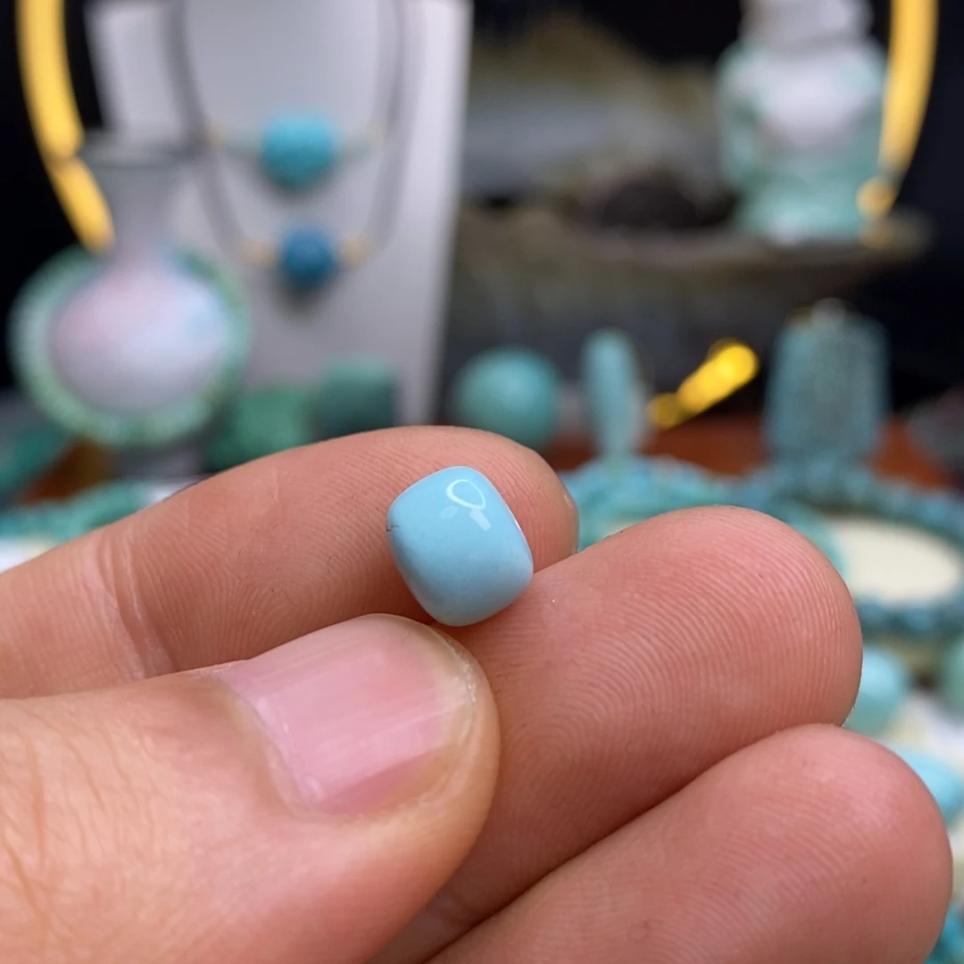 绿松石未镶嵌珠宝奇石8.9×7.3