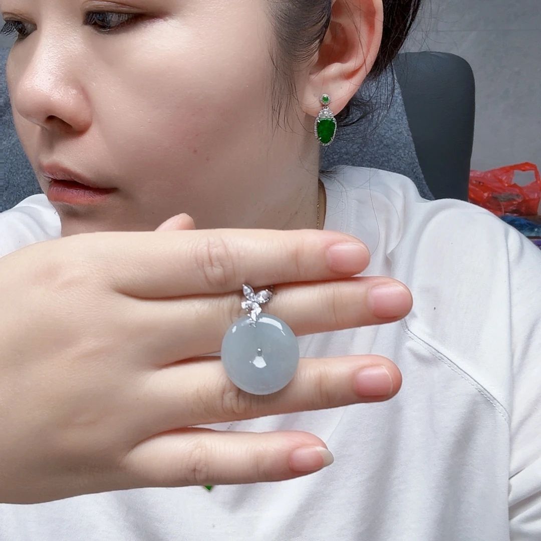 翡翠银S925镶嵌颈饰翡翠平安扣