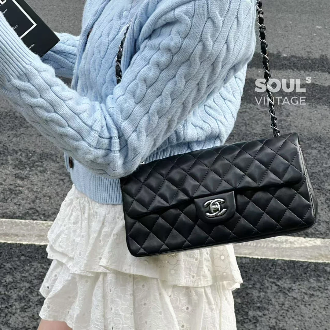 95新 Chanel/香奈儿 Chanel黑银羊皮 cf法棍eastwest包/613964423