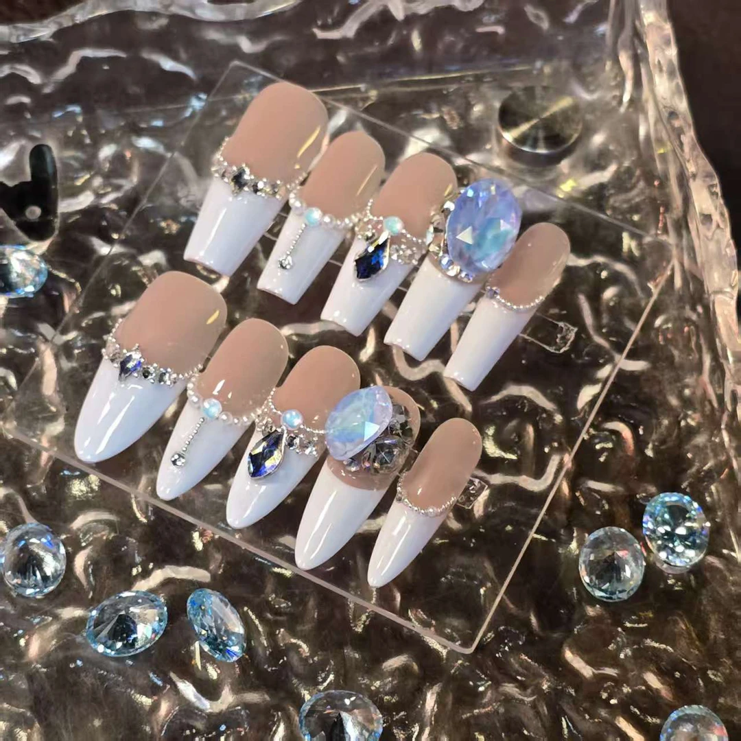 蓝呼呼丶(国华/202摩卡/施华洛)纯手工穿戴甲