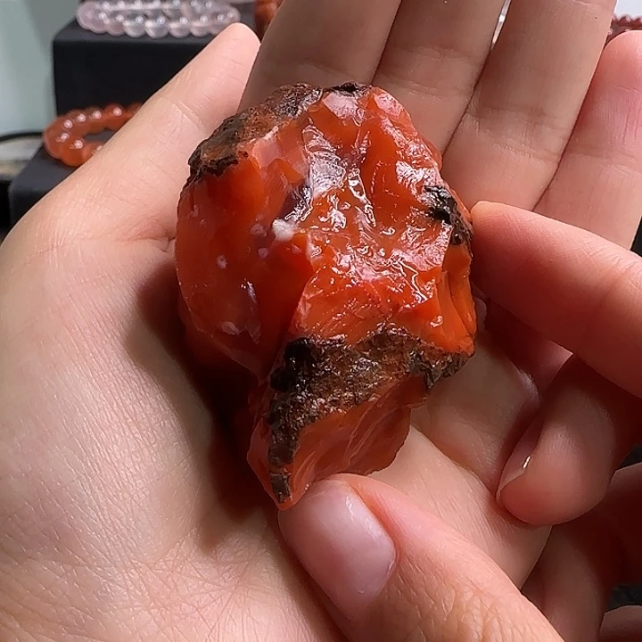 小***在南红玛瑙未镶嵌挂件