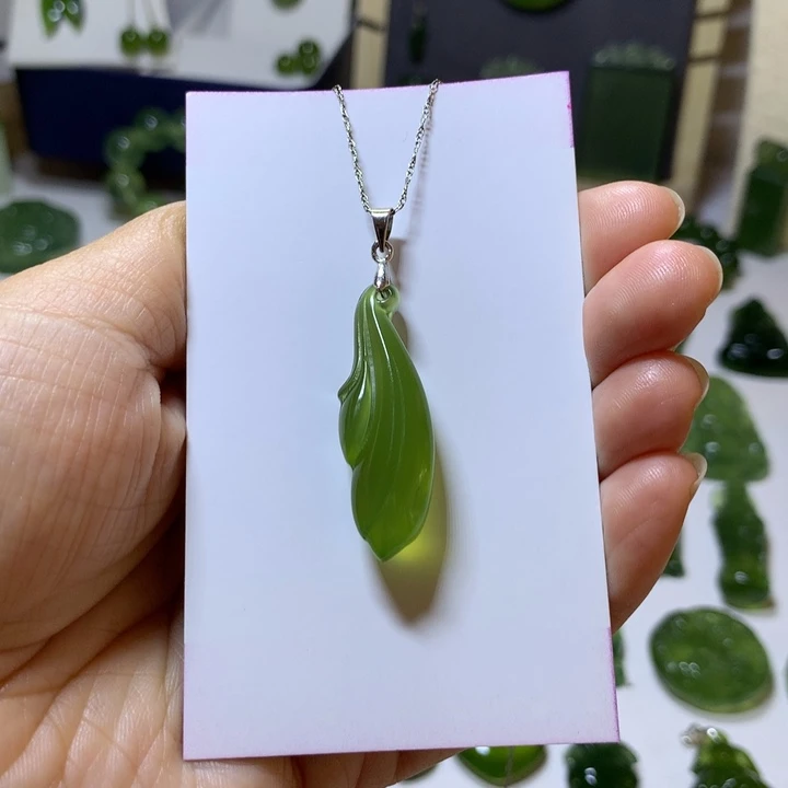 岫玉银S925镶嵌颈饰吊坠