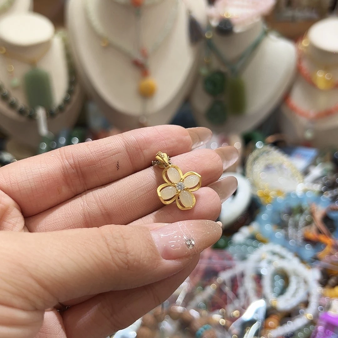 吊坠(赠链)银S925镀金镶嵌和田玉心**爱