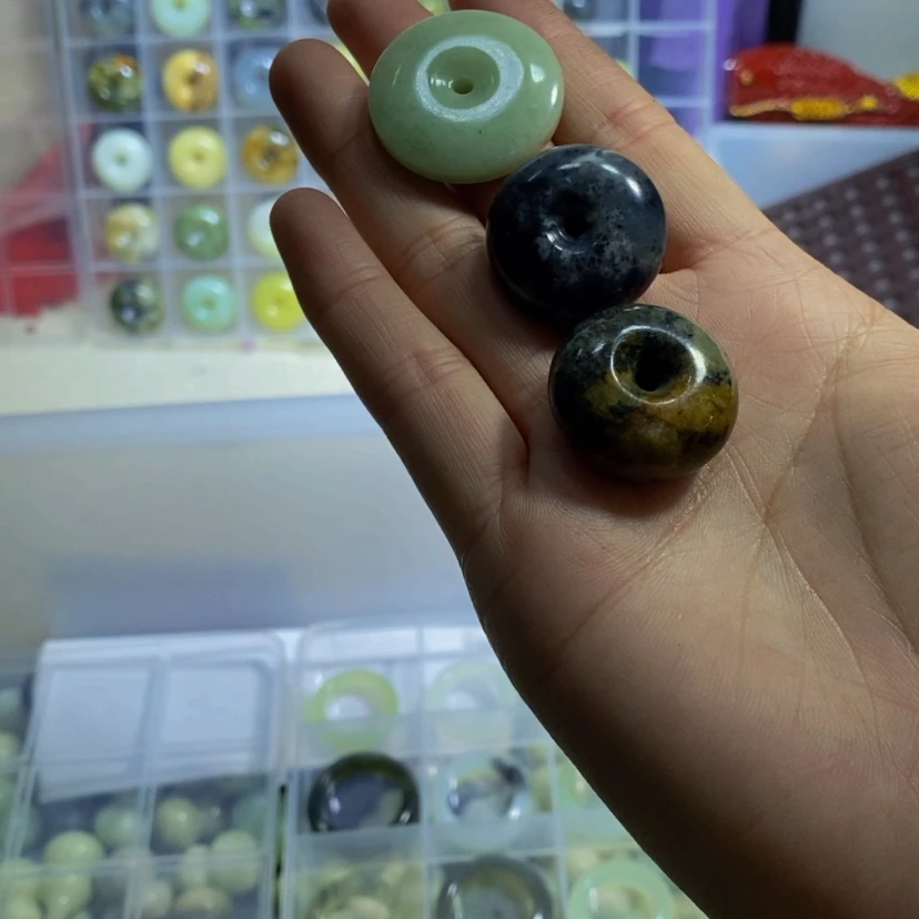 【闪购商品】蛇纹石玉散珠未镶嵌山**子9