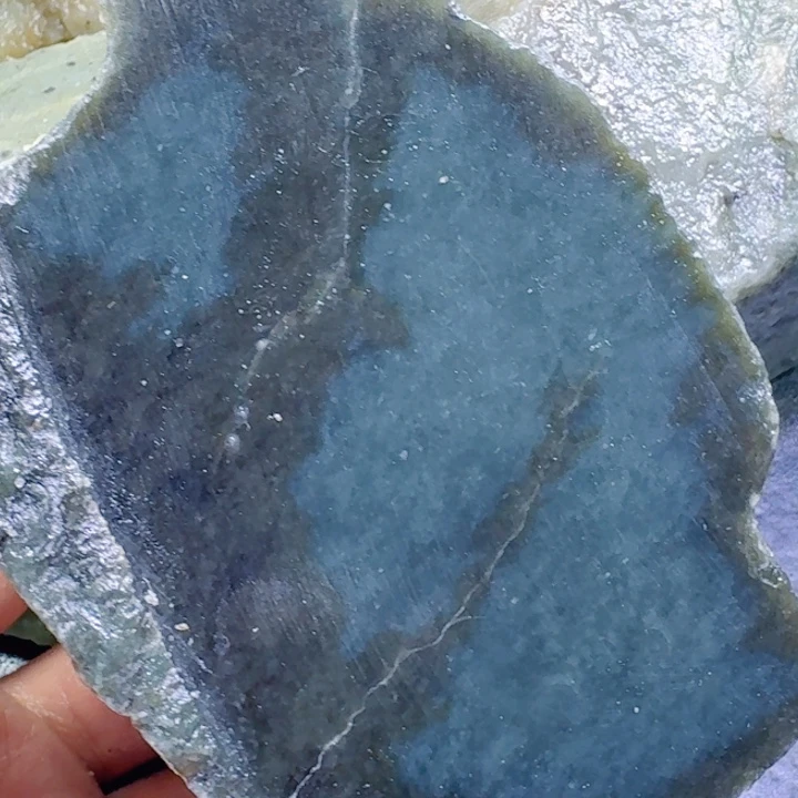 和田玉未镶嵌珠宝半成品