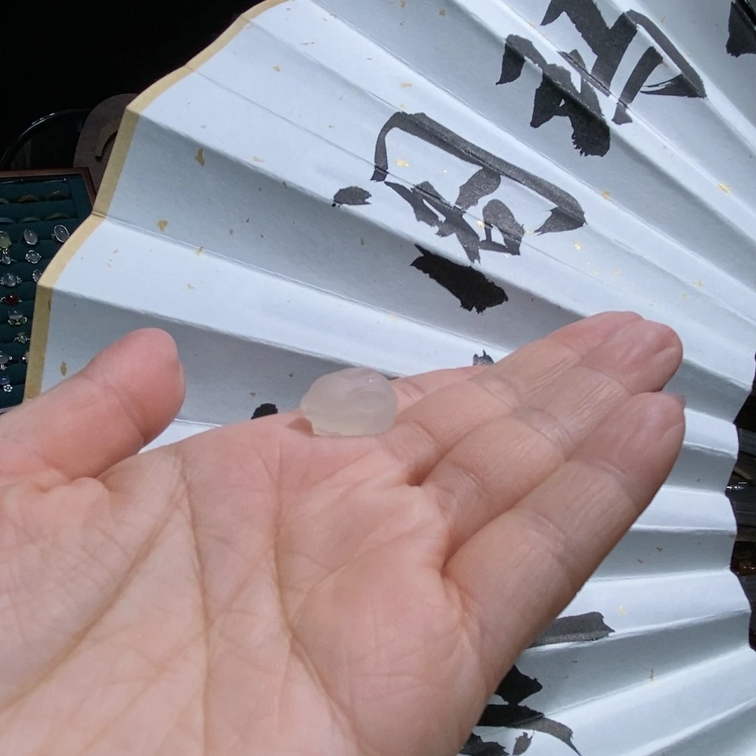 玛瑙/玉髓颈饰未镶嵌月*?