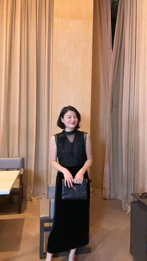 TANTAN  桑蚕丝丝绒 气质网纱胸花连衣裙2048