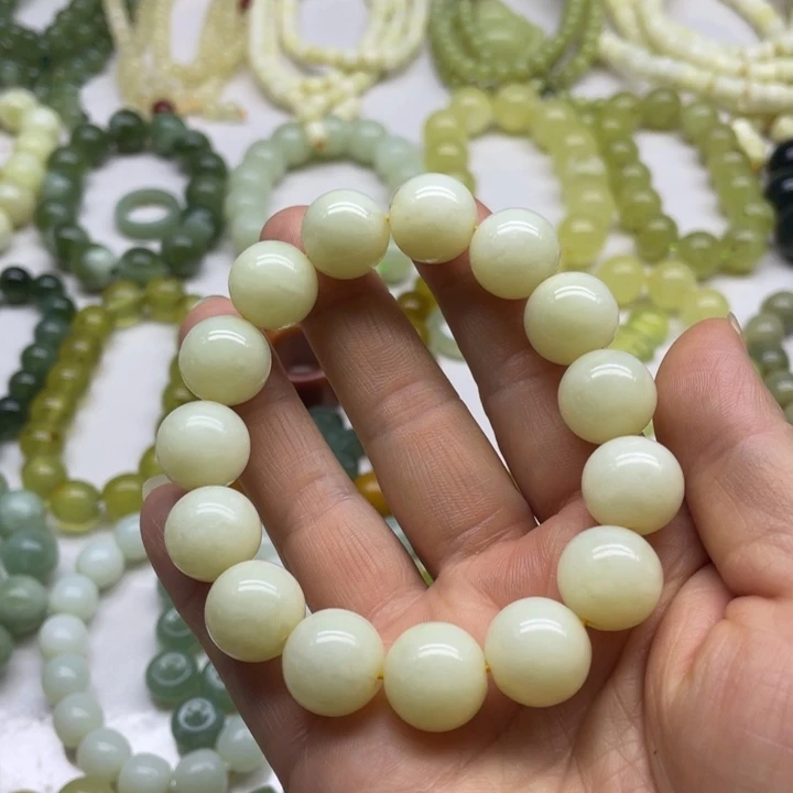 蛇纹石玉手串未镶嵌