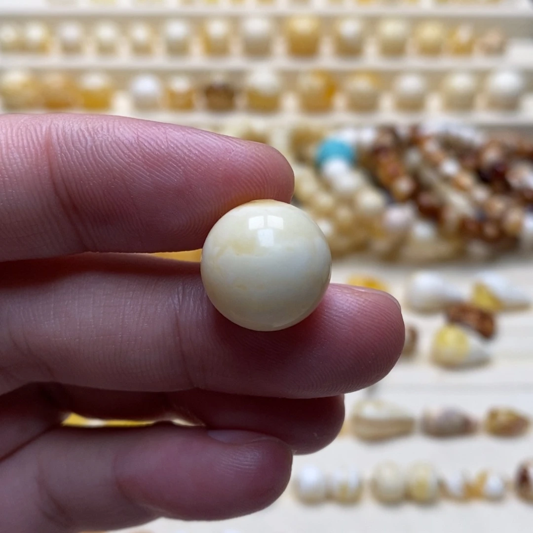 琥珀珠宝奇石未镶嵌远*