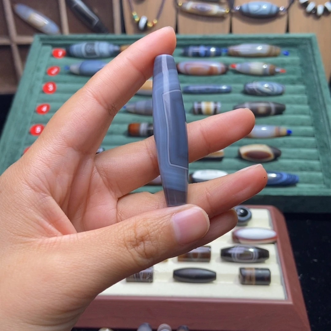 灵***空玛瑙/玉髓未镶嵌颈饰