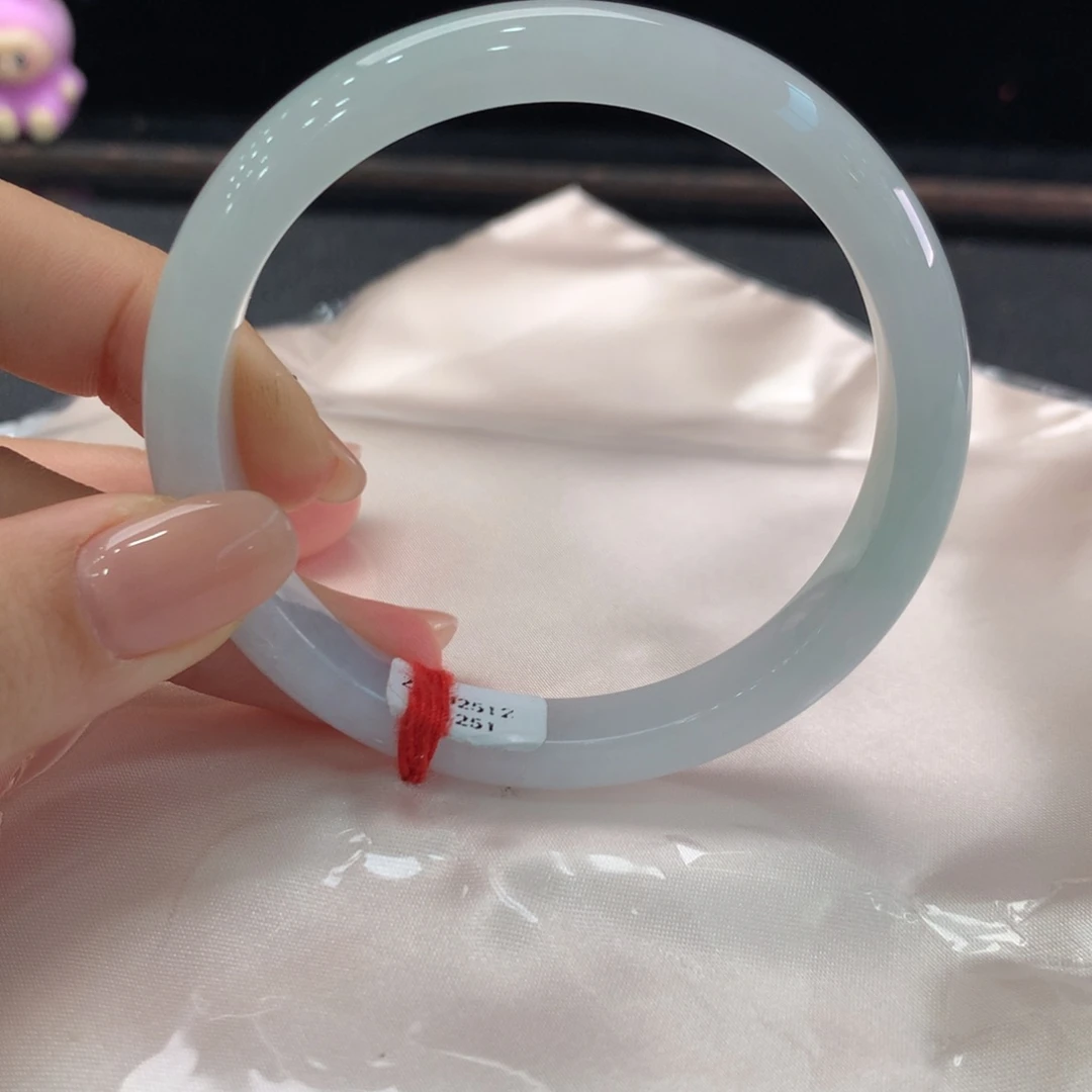 翡翠未镶嵌手镯缅甸A货翡翠 冰绿正圈56 57