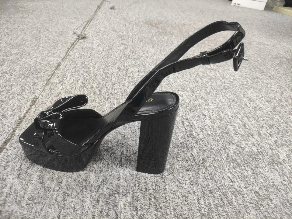 E-181-200-25款时尚休闲百搭外穿时装凉鞋女鞋