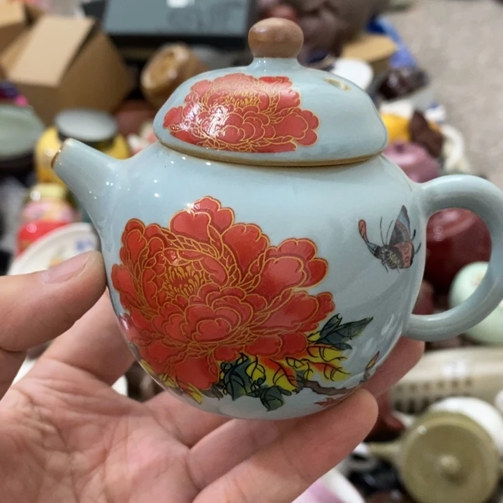 陶瓷艺术品及陶瓷壶