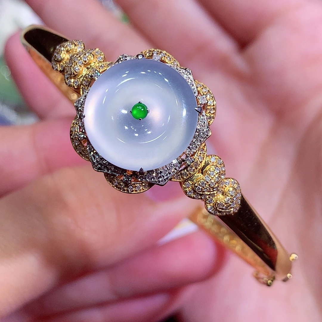 翡翠18K金镶嵌吊坠(不含链)