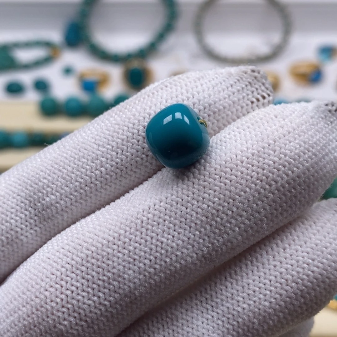 绿松石未镶嵌珠宝奇石蓝色老型10*9mm