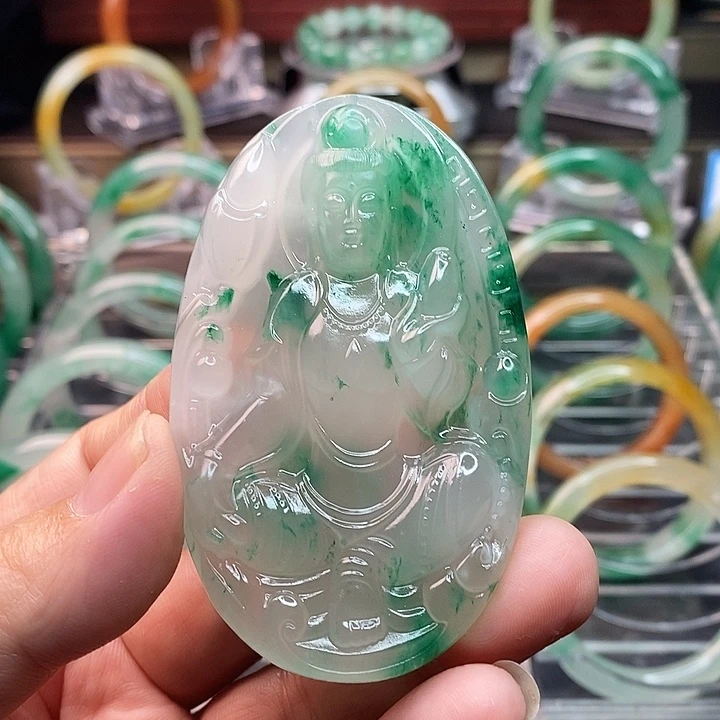 石英质玉颈饰未镶嵌