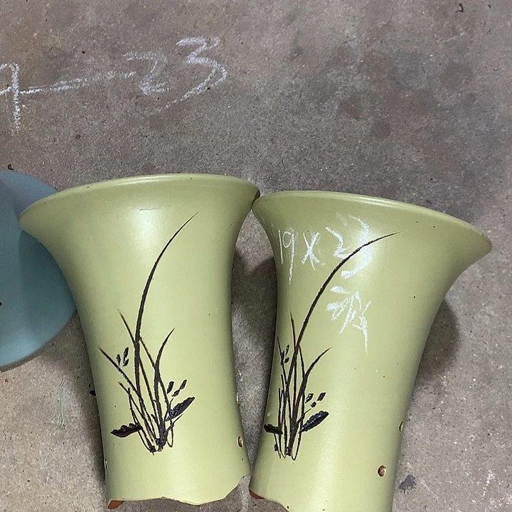 紫砂花盆紫砂的颜色很好看呀