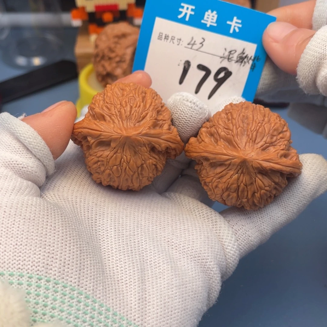 吊坠桃核文玩核桃