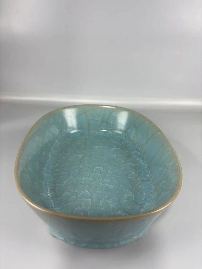 手工制作陶瓷摆件