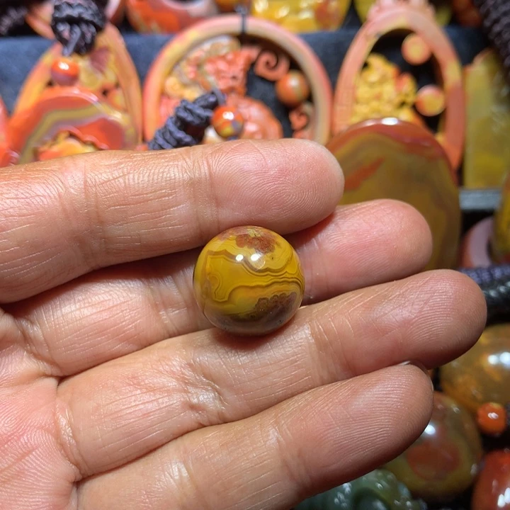 玛瑙/玉髓颈饰未镶嵌J****金