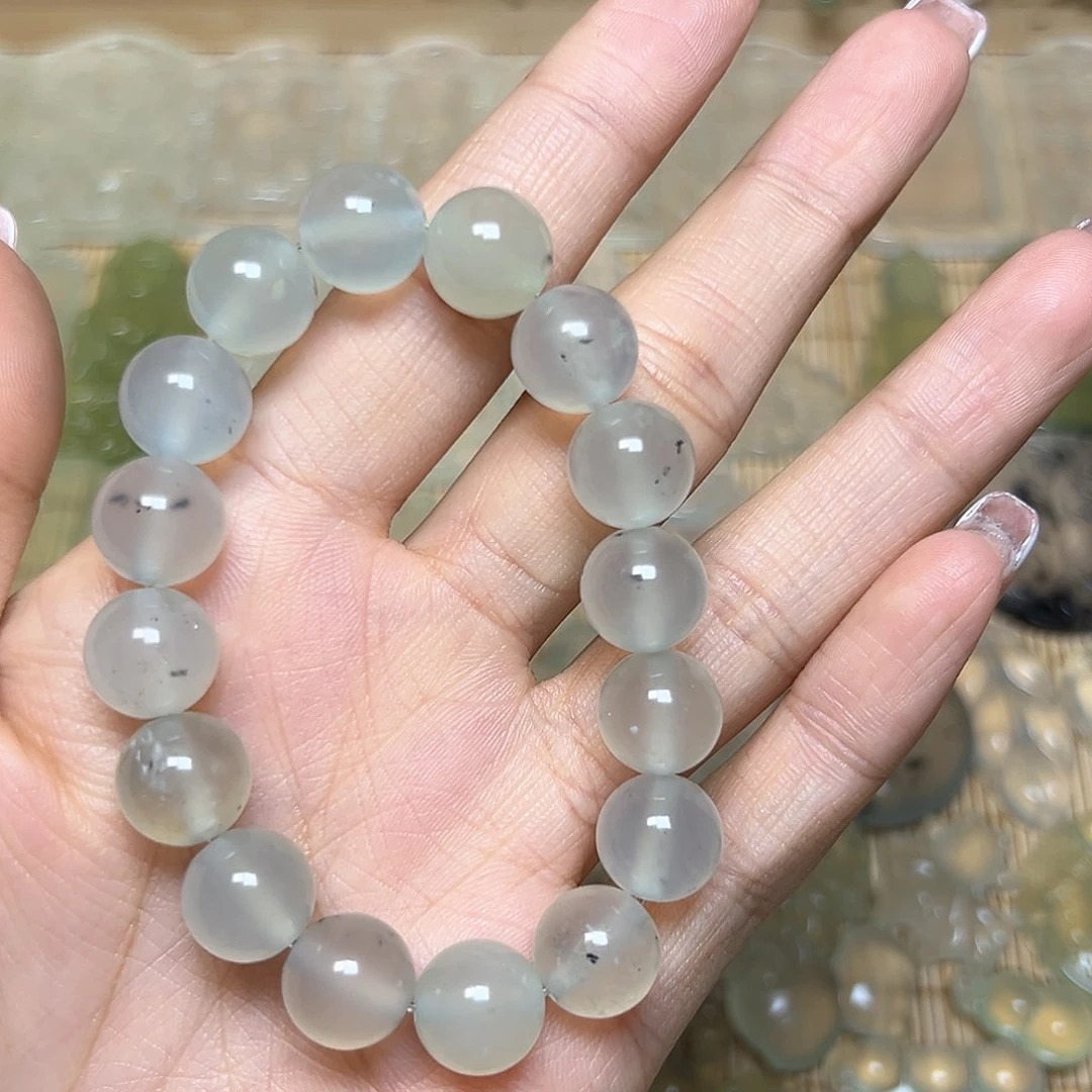 蛇纹石玉颈饰未镶嵌亿*点