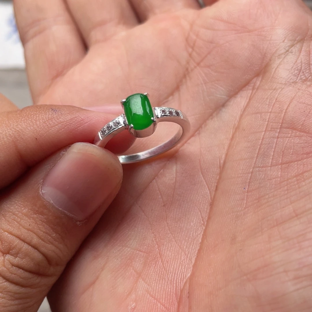 定制翡翠未镶嵌翡翠