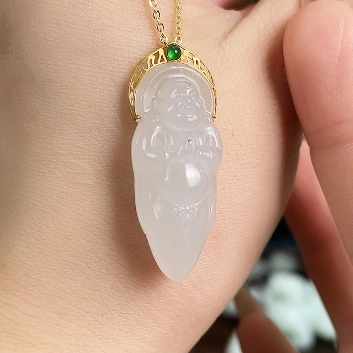 颈饰18K金镶嵌和田玉定制发货