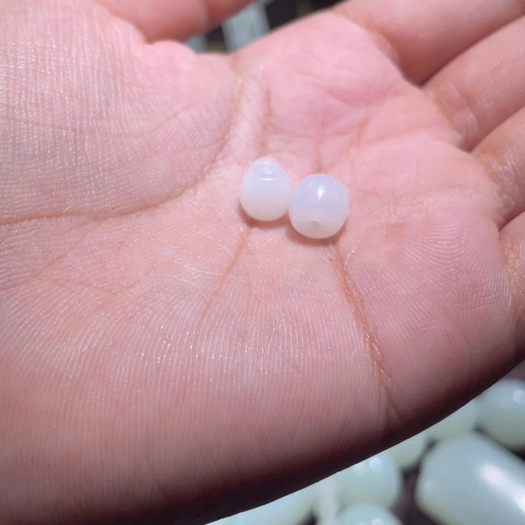 g***e和田玉未镶嵌手链