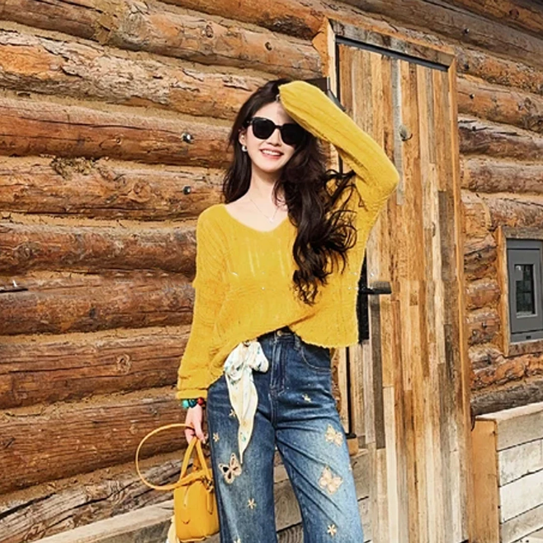 韩系复古黄色v领镂空长袖套头毛衣女早秋宽松慵懒高级感罩衫上衣