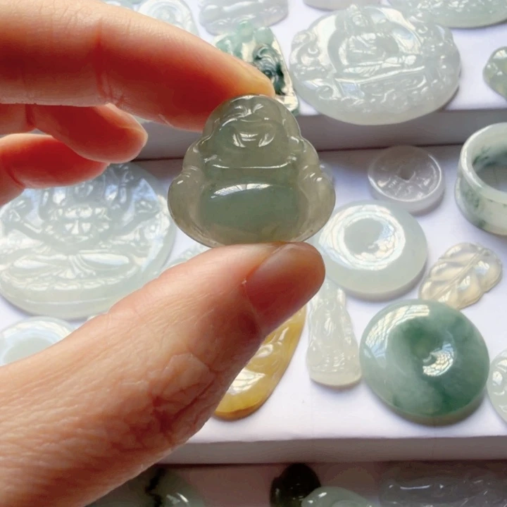 翡翠未镶嵌颈饰翡翠