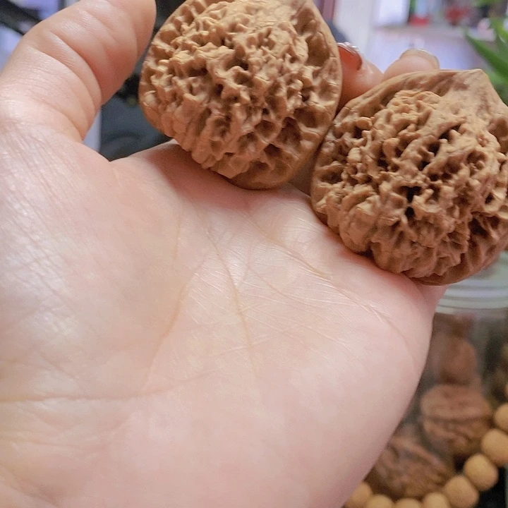 【闪购商品】文玩核桃把件43.5麒麟纹官帽