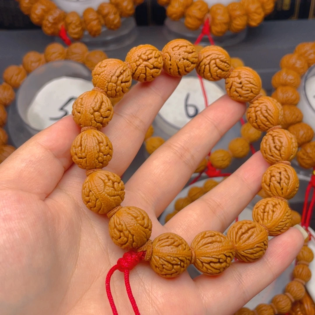 天***宏吊坠桃核叶叶叶叶