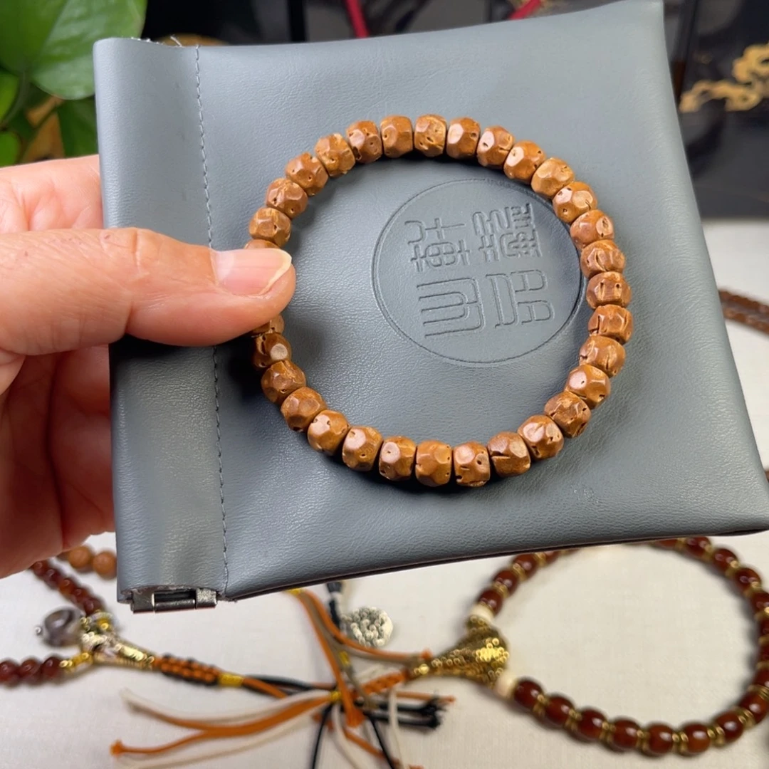 桃核吊坠24556677888899