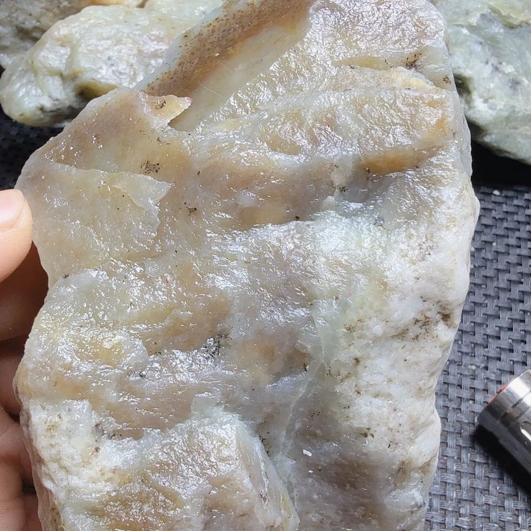 和田玉（糖玉）未镶嵌珠宝半成品