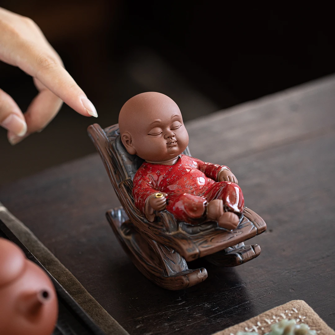 禅意趣味紫砂小和尚摇摇椅茶宠摆件中式家居复古风茶室装饰品摆设