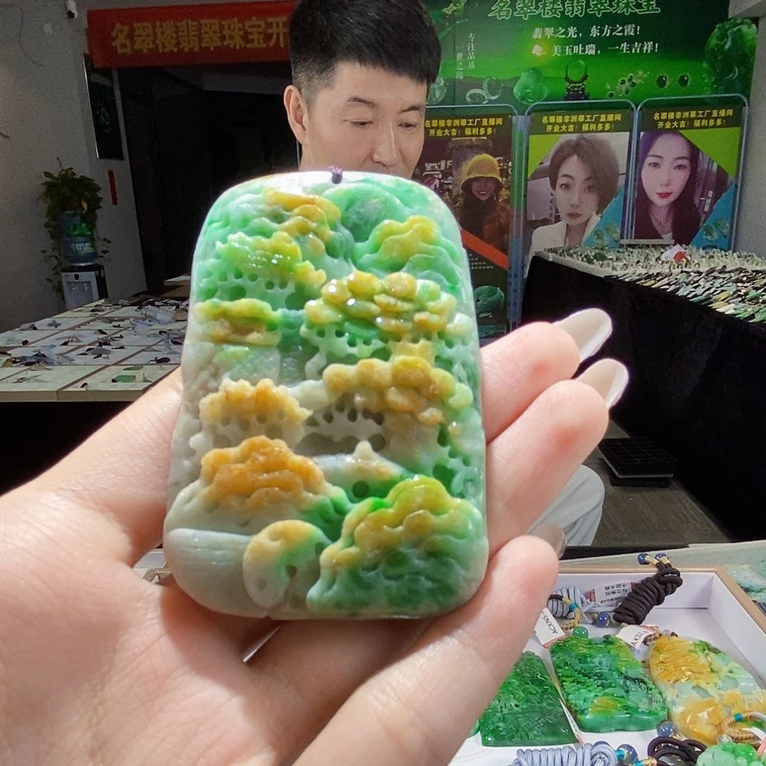 颈饰未镶嵌翡翠翡翠