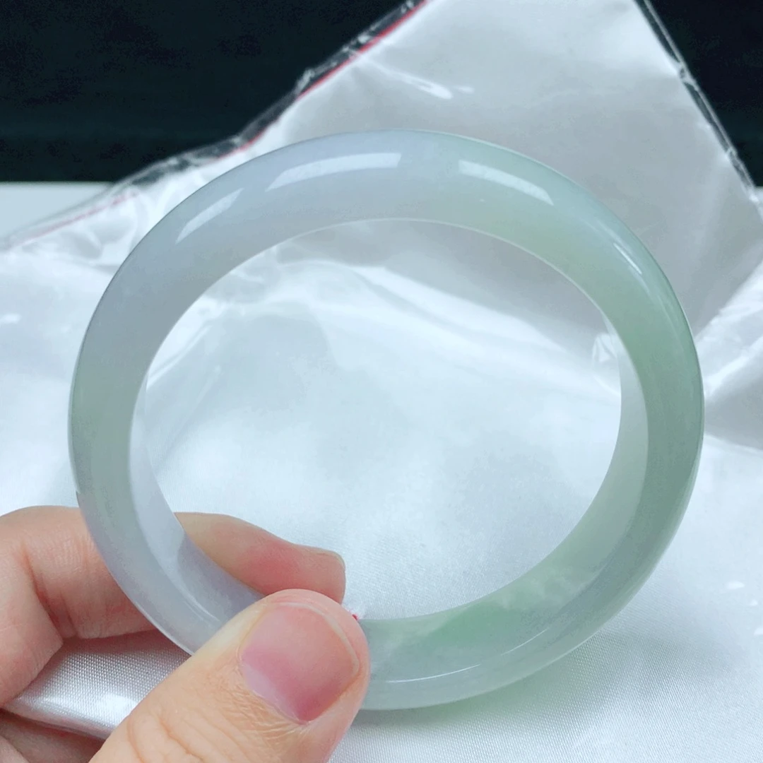 翡翠手镯未镶嵌57