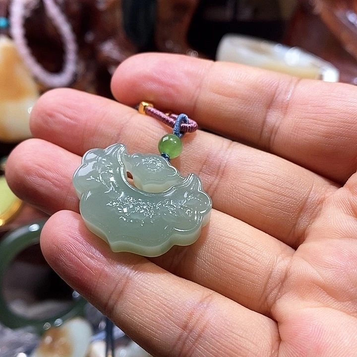 颖***手链未镶嵌和田玉