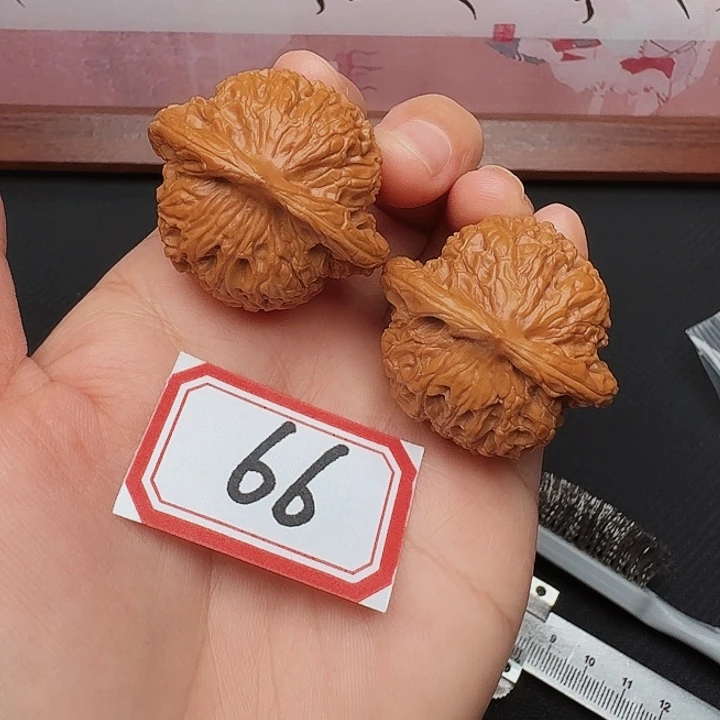 吊坠文玩核桃血麒麟38尺