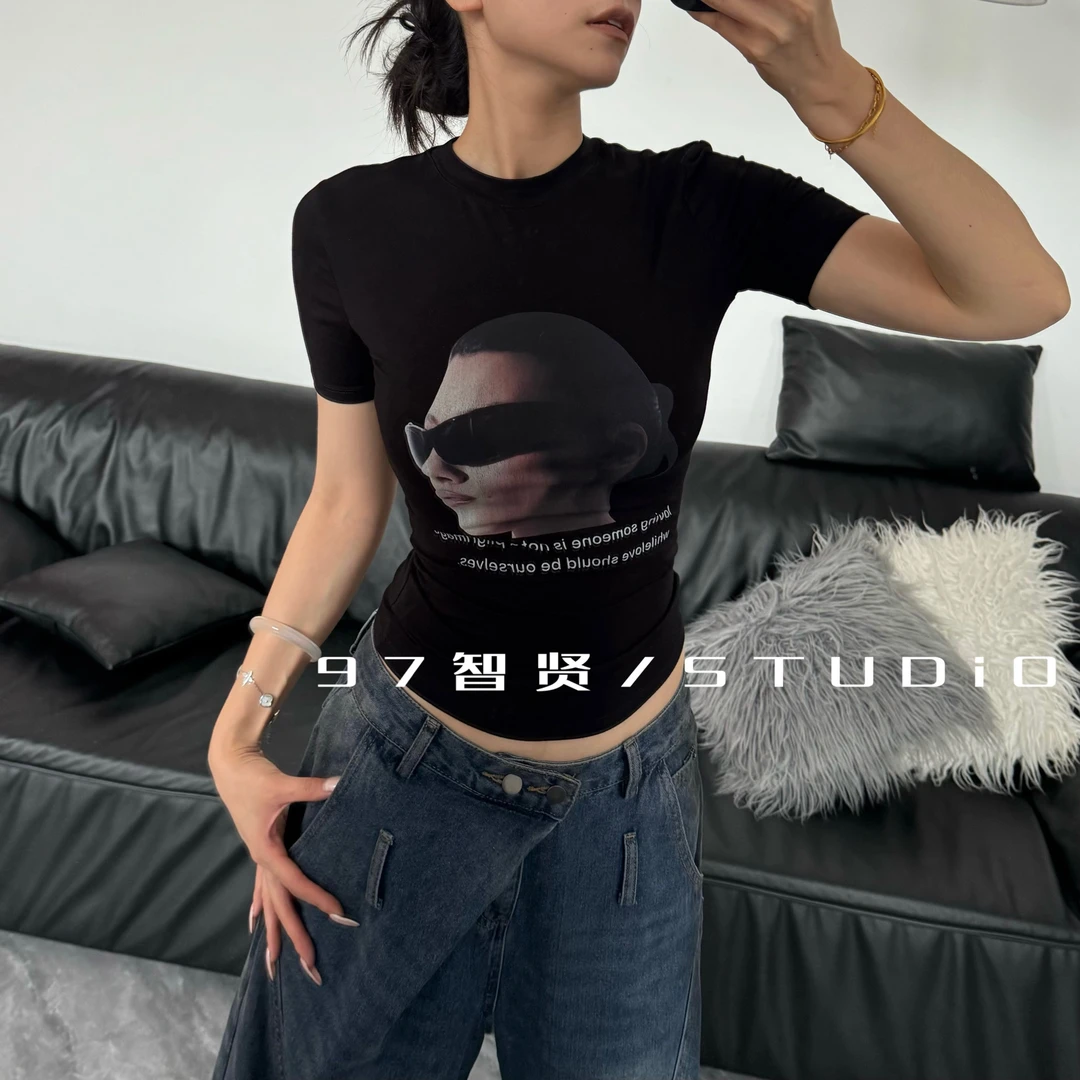 【欧美风女头圆领显瘦弹力T小版T恤】