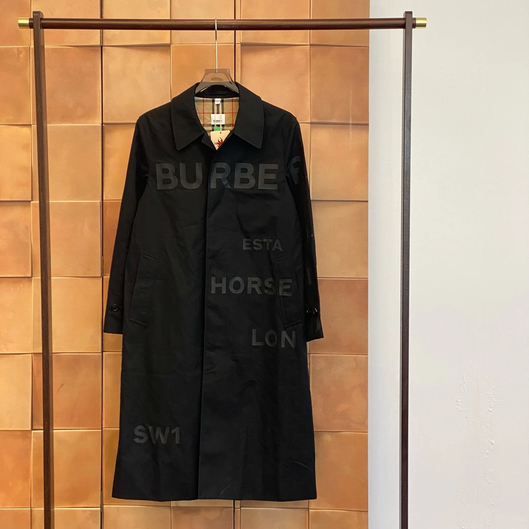 99新 BURBERRY/博柏利 Burberry黑色弹幕字母logo风衣/44码/29770
