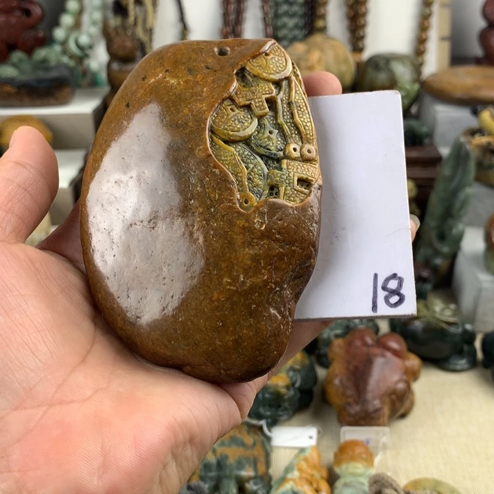 教***侠未镶嵌岫岩河磨玉（透闪石质玉）珠宝奇石