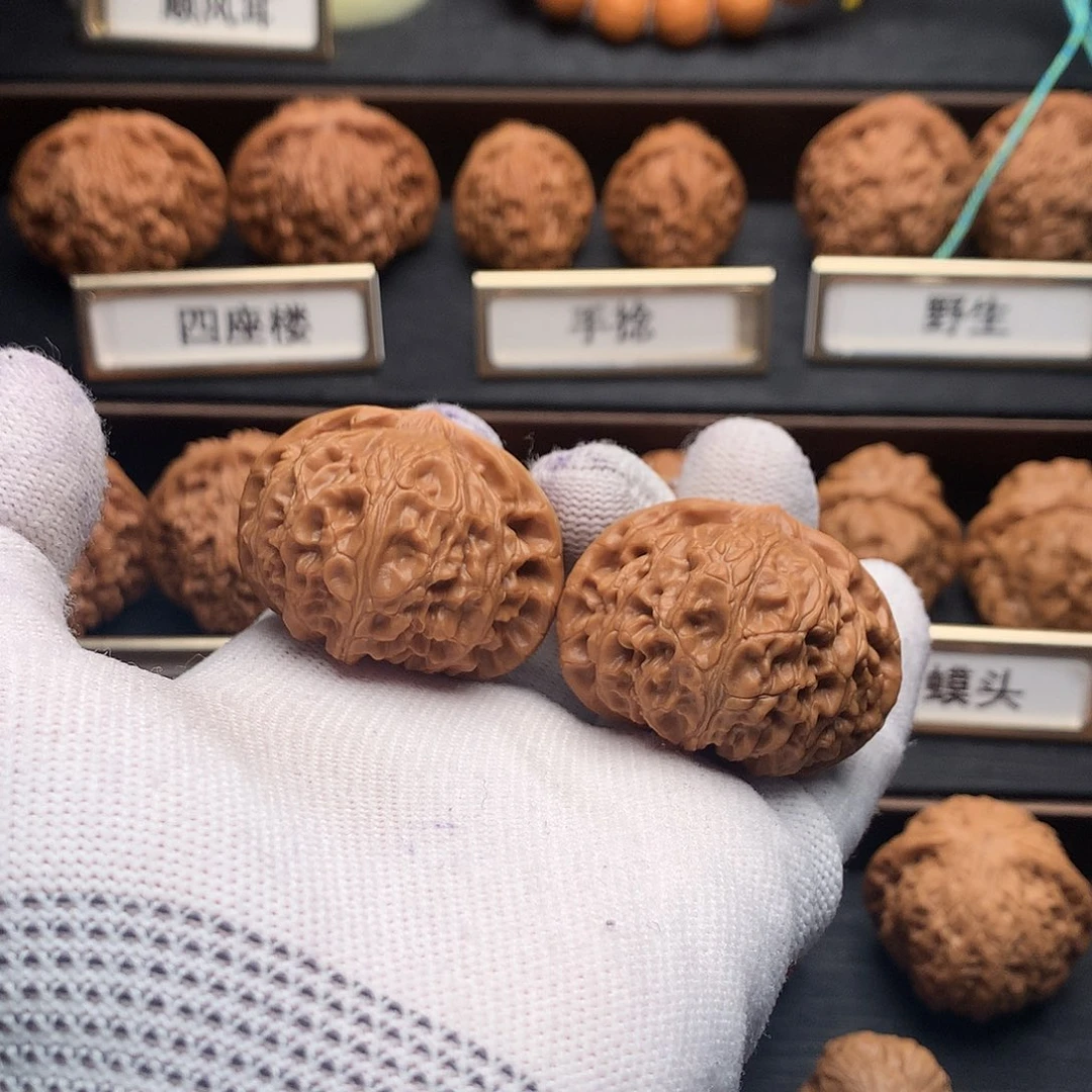 文玩核桃吊坠46号宫灯41