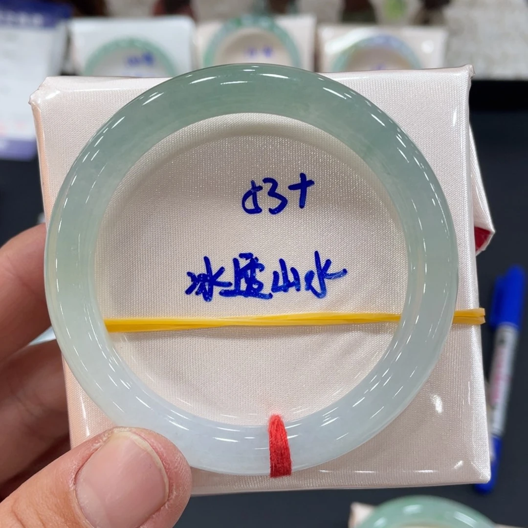 未镶嵌手镯翡翠翡翠